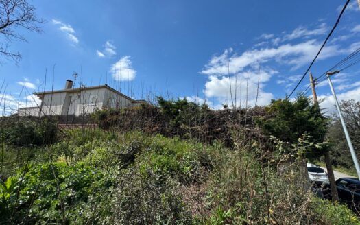 SUPER TERRENO  PARA CONSTRUIR LA CASA DE TUS SUEÑOS CON  LICENCIA Y PROYECTO