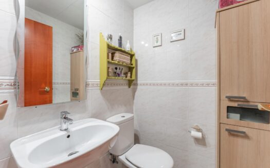 ÁTICO DÚPLEX SEMINUEVO CON TERRAZA Y BALCÓN EN LA GARRIGA